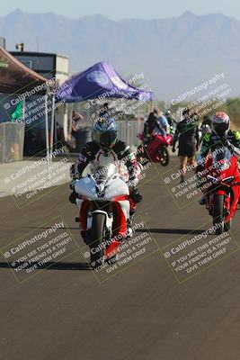 media/Sep-18-2022-2WTD (Sun) [[bc191fe8bd]]/Around the Pits/